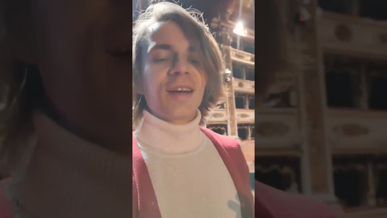 ✅ Русский певец в Италии мечтает только о.... смотреть онлайн