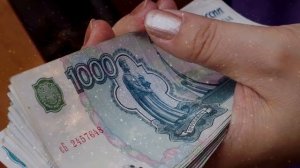 Вот почему нельзя передавать деньги из рук в руки