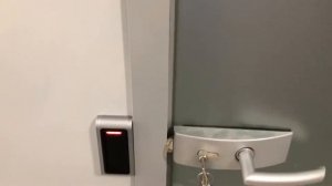 Электромагнитный замок на стеклянную дверь с карточками