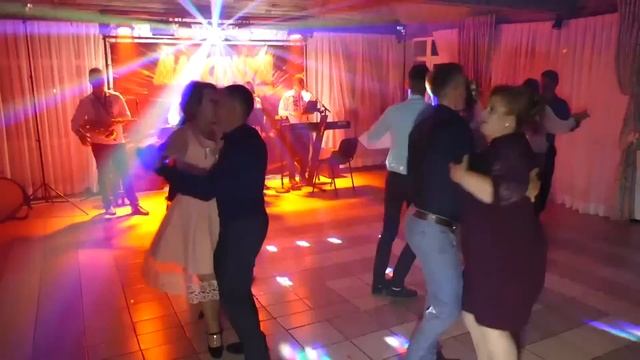 ВЕСІЛЬНІ ПОЛЬКИ. 24 ПІСНІ. РІЗНІ ГУРТИ ПРИКАРПАТТЯ