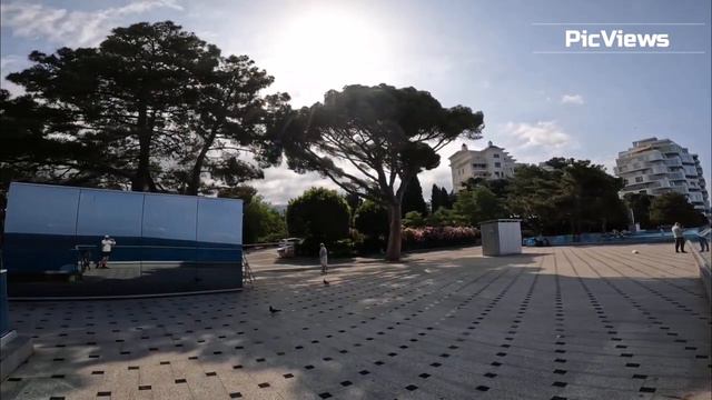 Пляж Приморский в Крыму. Чёрное море. Погода, море и пляж в Крыму сегодня 15 июня 2024. Крым сейчас