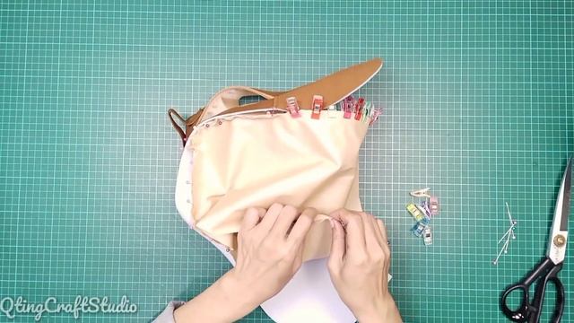 DIY Mini Backpack/Very cute and beautiful backpack Tutorial смотреть онлайн