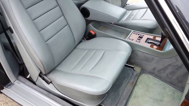 1986 Mercedes-Benz 560 Class SEC Model Runs and looks amazing - $6995 смотреть онлайн