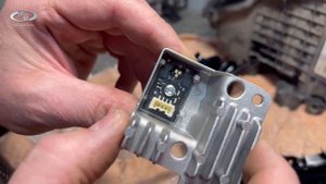 Land Rover Defender 2020 года выпуска. Не горит лампа ходового огня. Не работает габарит.