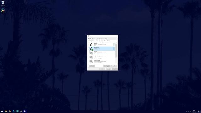 How to Change Default Sound Output Device in Windows 10 смотреть онлайн