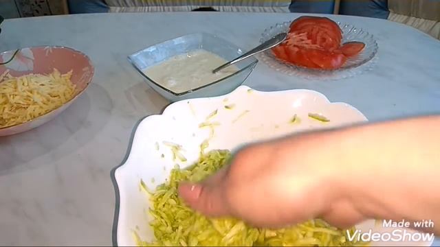 Запеканка из кабачков и фарша.Очень вкусно, очень сытно!