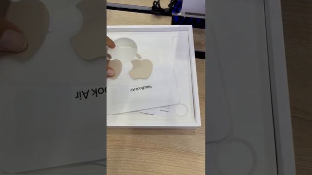 Apple Macbook Air 13.6, M2 Chip Color #Starlight #Apple #macbook смотреть онлайн