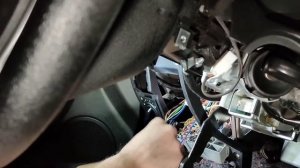 LADA Kalina 2 универсал 2194. Установка двухрежимных (двухцветных) ПТФ SalMan с подключением.