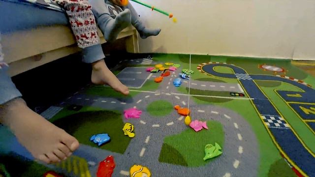 Ребята тренировались , готовились к рыбалке ! The guys trained, prepared for fishing! смотреть онлайн