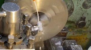 Точим штока с высоким ТВЧ