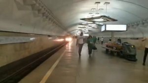 Гелогеновые огни! 81 760 - 761 Ока маршрут № 30 Алтуфьево - Бульвар Дмитрия Донского.