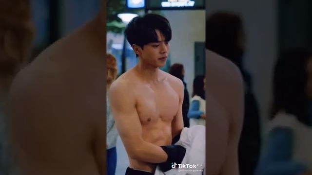 SONG KANG ABS (Love alarm scene)