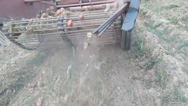 Выпуск 49 ремонт копалки уборка картофеля в поле смотреть онлайн