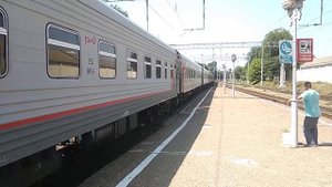 ЭП1М-726 с поездом 143С Кисловодск - Москва