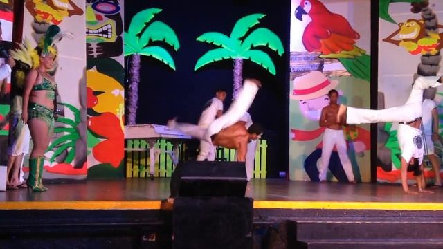 Club Med Ixtapa - Capoeira show смотреть онлайн