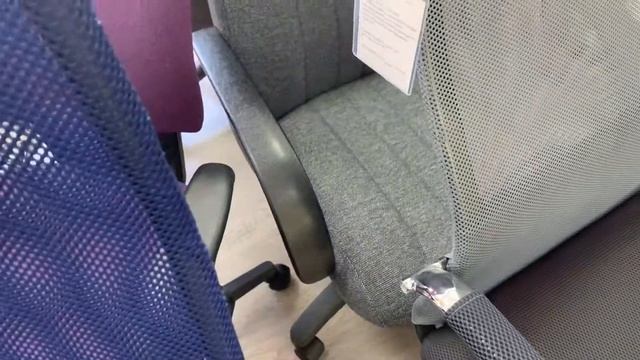 Обзор обновленного кресла для руководителя Бюрократ Dominus смотреть онлайн