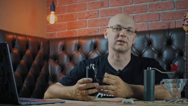 Ручная кофемолка Timemore Chestnut C3. Всё, что надо знать. / @coffeesaurus