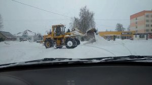 Лёгкое дуновение ветерка и не большой снежок...могли бы быть, но...😊