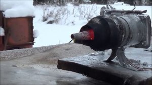 Homemade "TURBO-JET ENGINE" running.