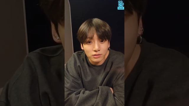 Чонгук  на VLIVE  о красоте Тэхёна