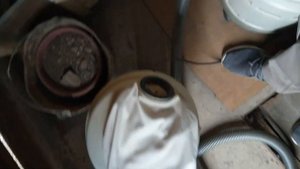 Лайфхак - Зажим мешка пылесоса. Что делать если потеряли?