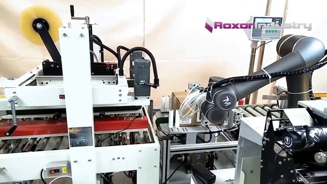 Нанесение этикеток с помощью коллаборативного робота (кобота) ТМ5 (Techman Robot, Тайвань)