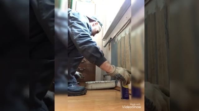 Бюджетная установка радиатора.Демонтаж аварийного радиатора. смотреть онлайн