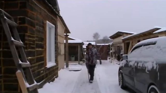 Снежный ангел. Чистим паласы. Заливаем горку. смотреть онлайн