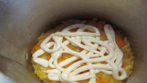 Салат с курицей и кукурузой