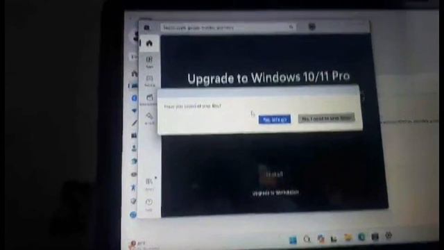 Upgrading to Windows 11 Home single language to Windows 11 Pro-time lapse смотреть онлайн