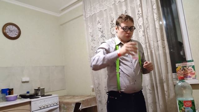 НОЧНОЙ ЖОР НА КУХНЕ ПИЦЦА ПОЛУФАБРИКАТ смотреть онлайн