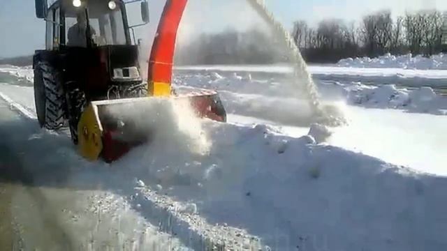 Фрезерно-роторный снегоочиститель «Буран». Спецдортехника