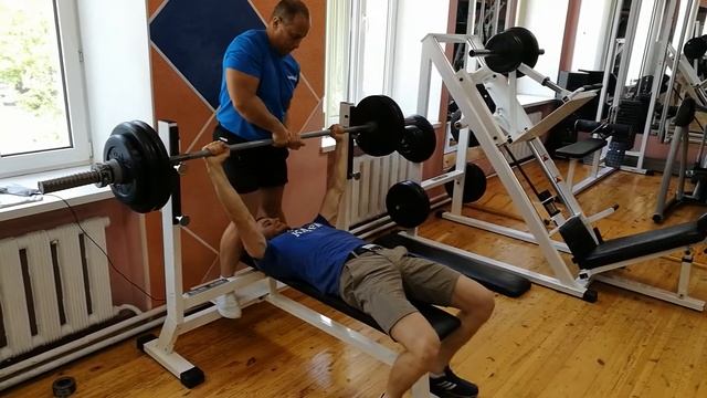 Пожал 125кг на 1 повторение смотреть онлайн