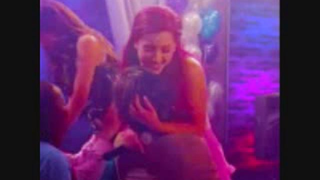 Elizabeth Gillies - You Don't Know Me ft. Victorious Cast (FULL SONG) смотреть онлайн