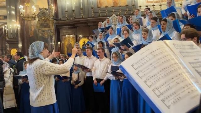Патриаршая Литургия! Храм Христа Спасителя!  Аллилуйя - глас 8 , напева КПЛ