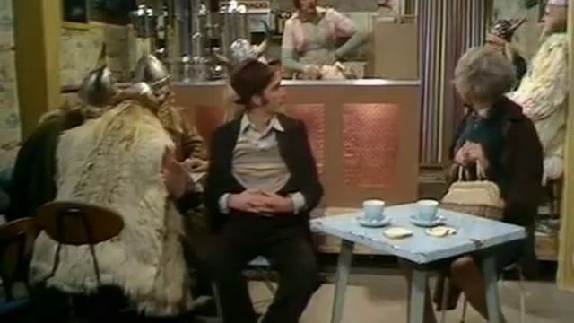 Monty Python SPAM смотреть онлайн