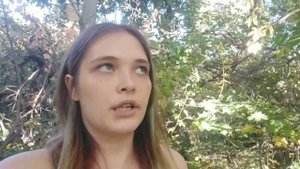 Кормление уток и других птиц осенью. Полезно это для них или нет?