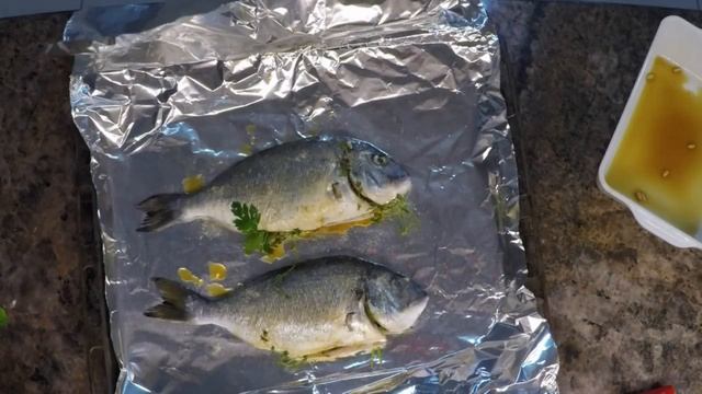 Простой и быстрый рецепт дорада запеченная в духовке. смотреть онлайн