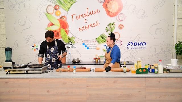 Филе косули с вишневым джемом, суп пюре из шампиньонов, филе оленя смотреть онлайн