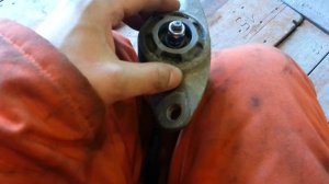 Golf 5  замена амортизатора  Ч 3 Rear shock absorber replacement
