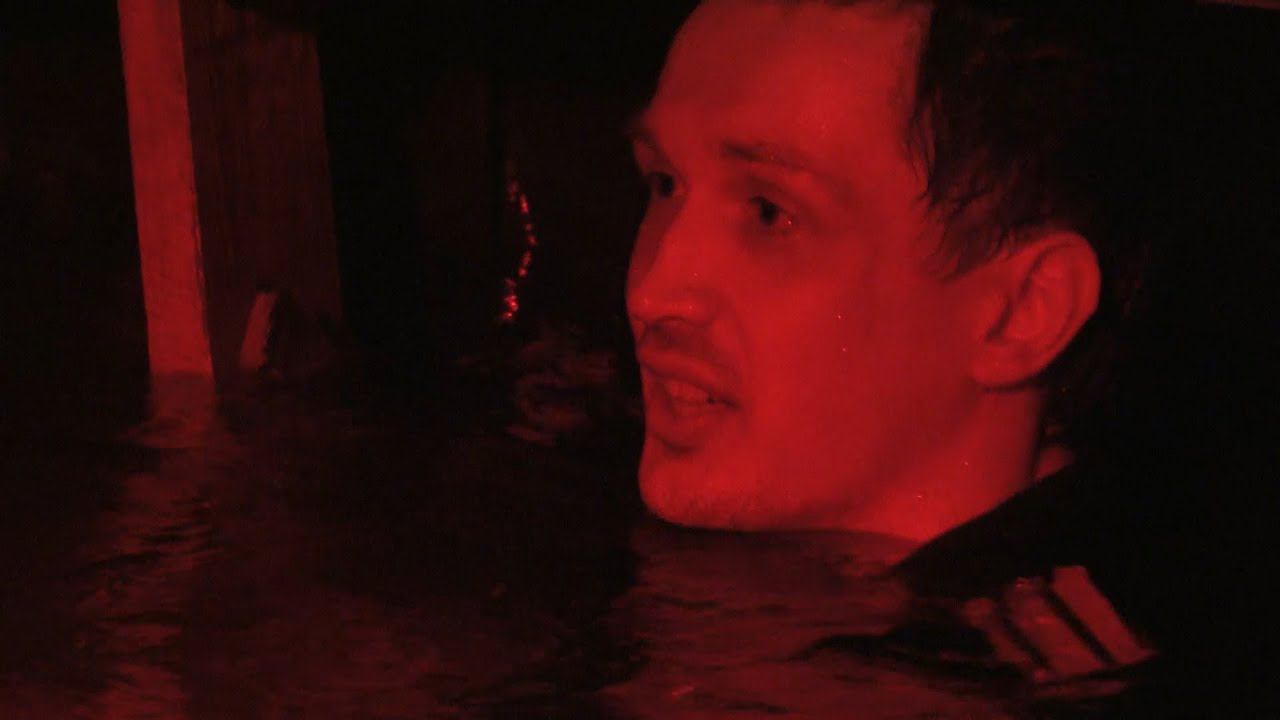 МОЁ ПОГРУЖЕНИЕ В ГЛУБИНУ смотреть онлайн