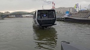 Москва. Вокзал - пристань для электро речных трамваев у Киевского вокзала.