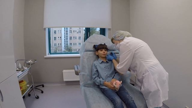 Как Прокалывают Уши  Клиника МЕДСИ  МЕДСИ Краснопресненская