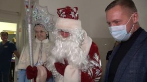 Депутат Мособлдумы Михаил Ждан поздравил детей, которые лежат в больнице