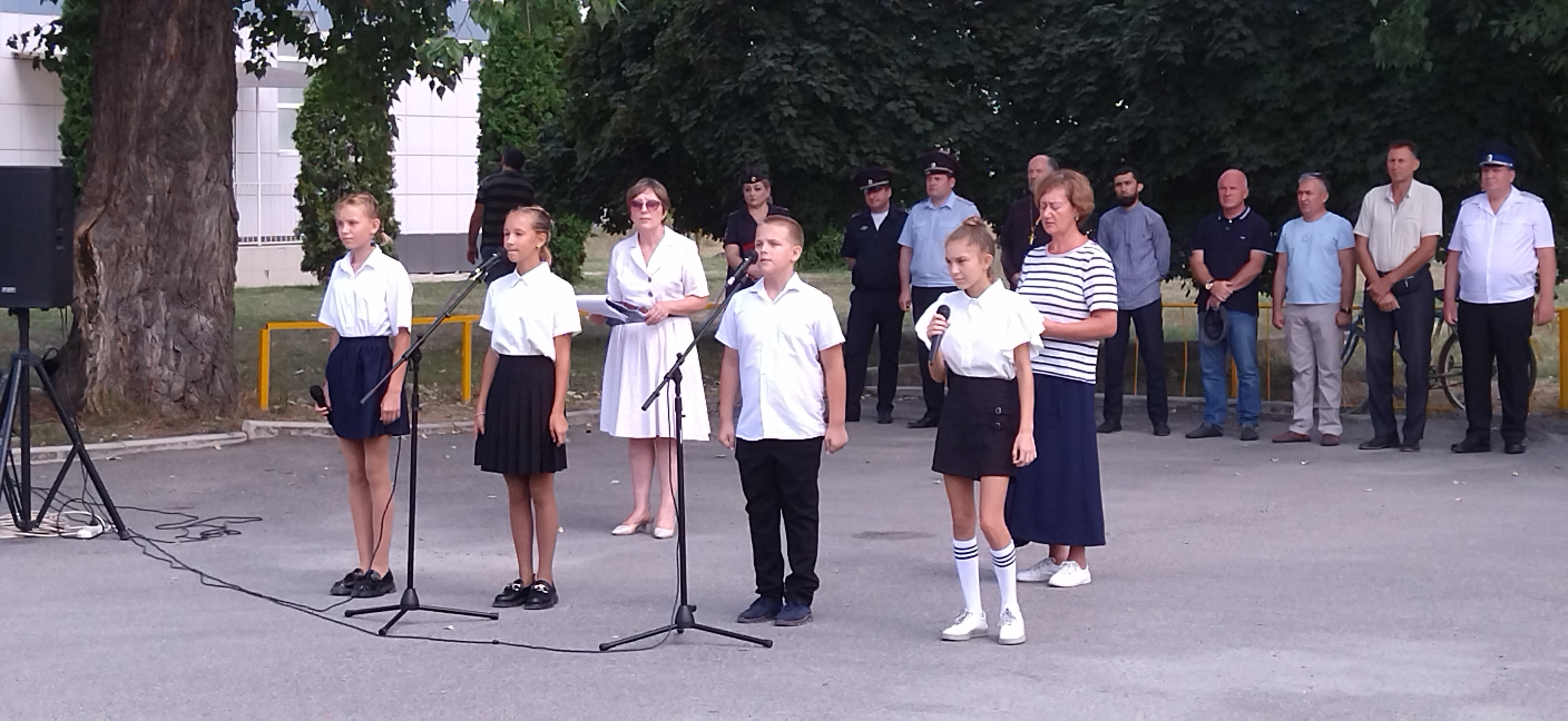 Отпускаем шары в небо смотреть онлайн