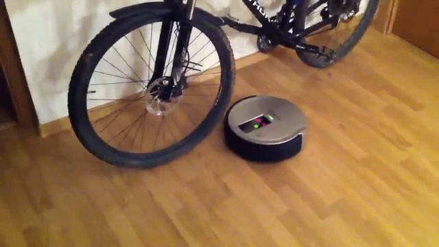 Робот-пылесос iclebo smart смотреть онлайн