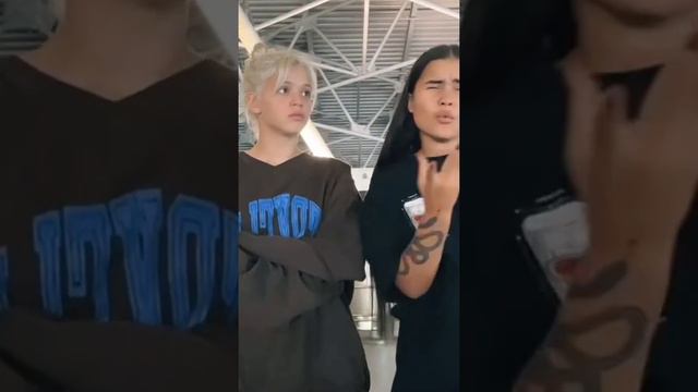 Первая такое видео так что простите если некрасивая🙏😞￼ смотреть онлайн