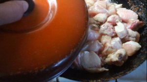 Картофельный суп.С курицей и ароматным бульоном.