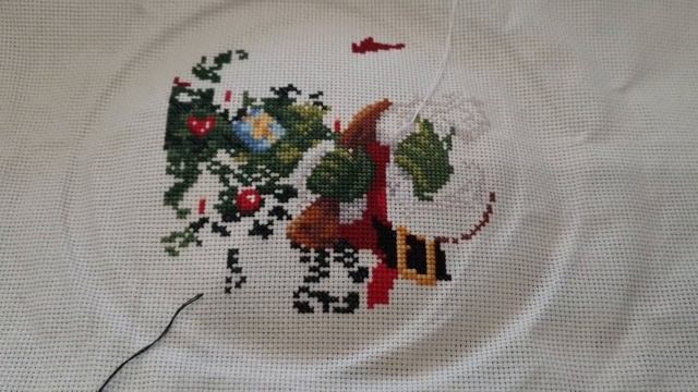 Вышивальная неделя 18 - 24.02 // снова деревянные человечки помогают выбирать! смотреть онлайн