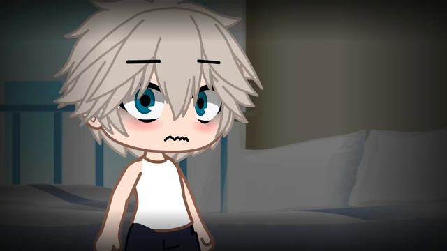 😭БАБУШКА НА ЛАВКЕ😭СТРАШИЛКА ГАЧАЛАЙФ